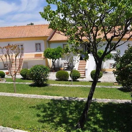 Quinta Da Serrana Farm stay Ourem